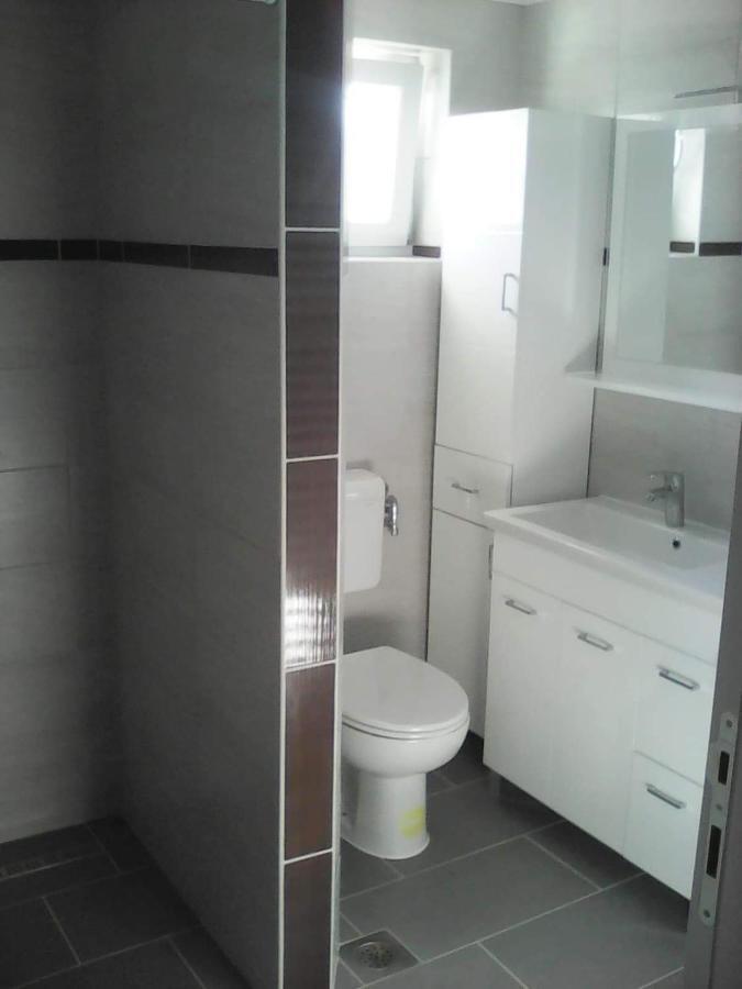 Apartmani Pavkovic Stari Mikanovci エクステリア 写真